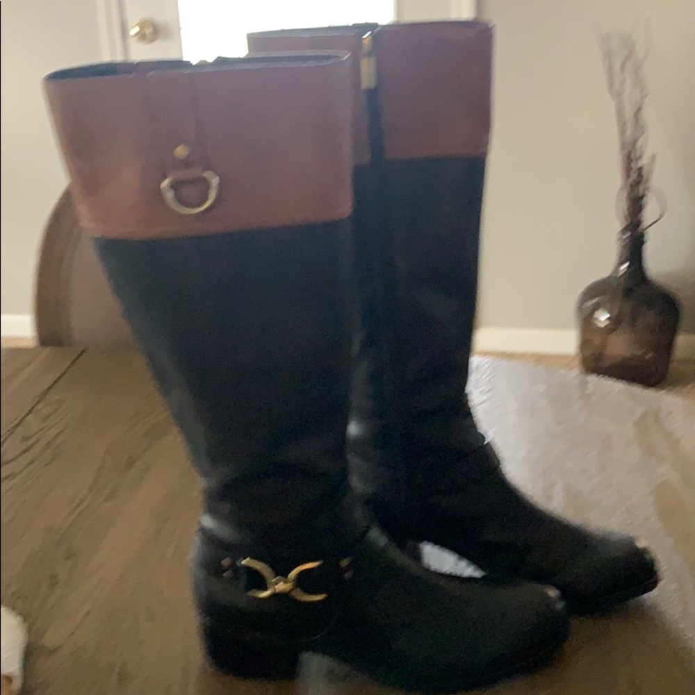 Bandilino Black and Tan boots